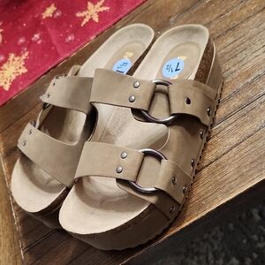 MIA platform Slip On JOLIE Sandals, NWT, Size 7.5